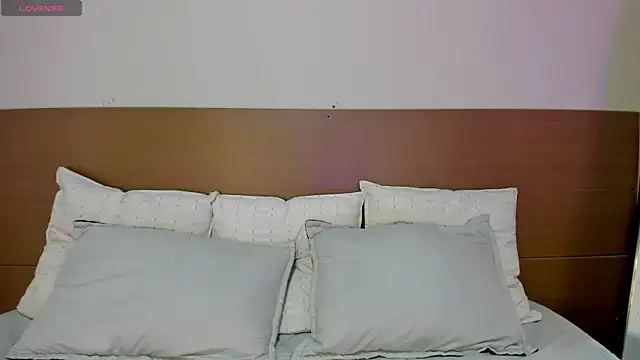 Rachell criss online show from 04.14.26