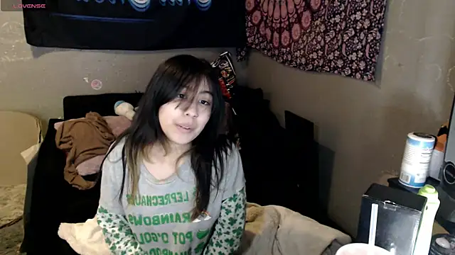 Snapshot of London_Ray chatting on 11.03.25 London Ray online show from 11.03.25