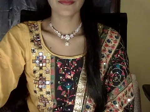 Snapshot of zara_Khan0 chatting on 11.25.25 zara Khan0 online show from 11.25.25