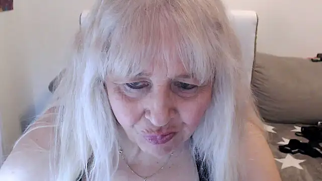 Snapshot of SusiLifeXXX chatting on 09.20.25 SusiLifeXXX online show from 09.20.25