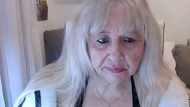 Snapshot of SusiLifeXXX chatting on 11.12.25 SusiLifeXXX online show from 11.12.25