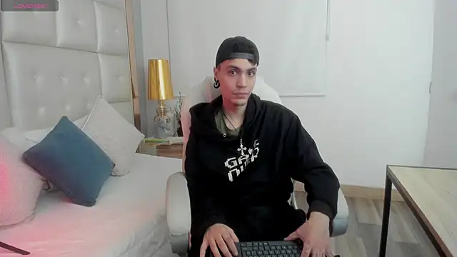 dark sun302 online show from 12.16.25