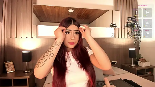 Snapshot of Violet_carson chatting on 04.17.26 Violet carson online show from 04.17.26