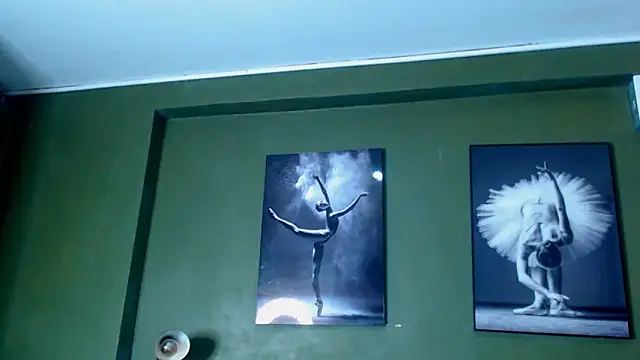 Snapshot of Evaa_18 chatting on 10.01.25 Evaa 18 online show from 10.01.25