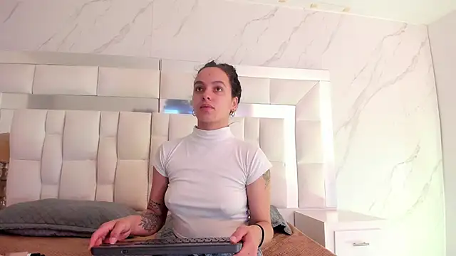 Maia Park online show from 02.25.26