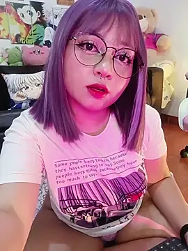 Snapshot of Lolii_Zoe chatting on 11.19.25 Lolii Zoe online show from 11.19.25