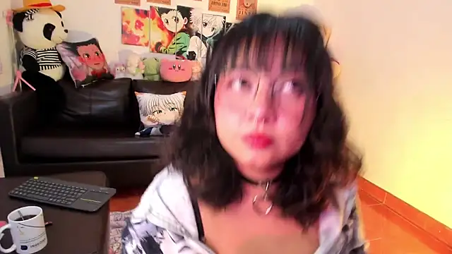 Snapshot of Lolii_Zoe chatting on 11.21.25 Lolii Zoe online show from 11.21.25