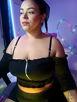 Danniela20 online show from 10.05.25