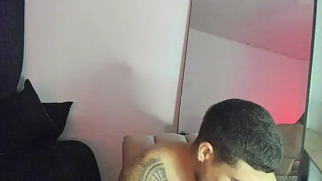 ThiagoLugo online show from 10.31.25