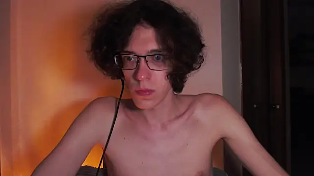 LovesomeCookie online show from 04.22.26