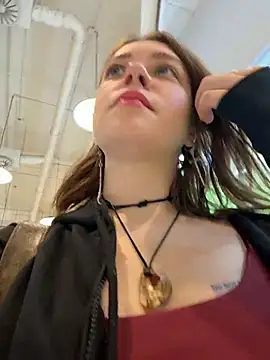 Snapshot of lucy-joy chatting on 11.30.25 lucy-joy online show from 11.30.25