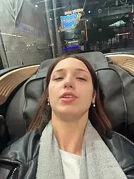 DollyTall online show from 10.16.25