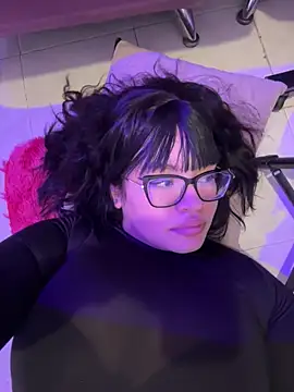 Emily Taylor2 online show from 04.05.26