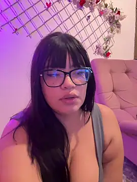 Emily Taylor2 online show from 06.16.26