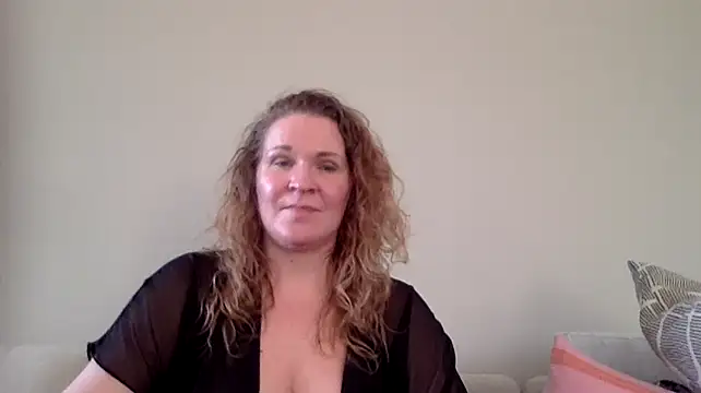 less-is-moore online show from 03.05.26