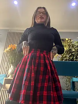 KoraSweett online show from 11.04.25