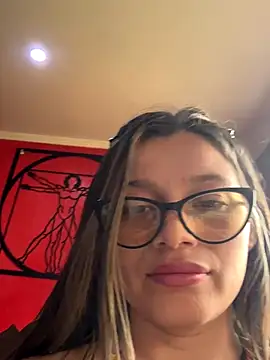 KoraSweett online show from 11.25.25