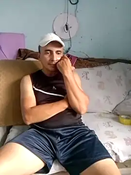 miroqui143 online show from 01.12.26