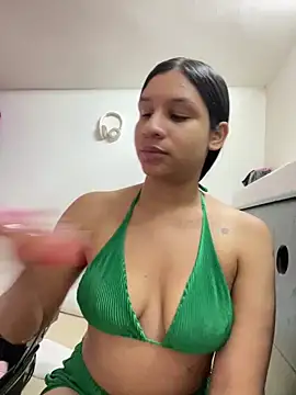 Snapshot of Danny_gonza chatting on 09.30.25 Danny gonza online show from 09.30.25