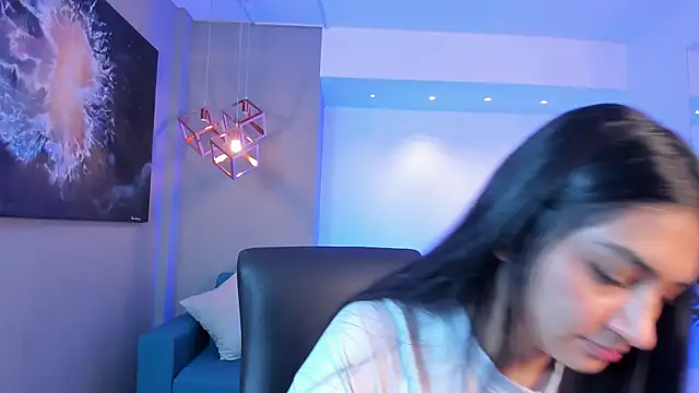 Snapshot of AidaJones chatting on 10.16.25 AidaJones online show from 10.16.25