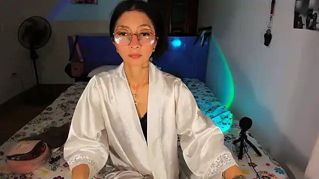 Anais lux online show from 06.06.26