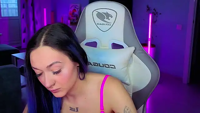 Im suka online show from 02.19.26