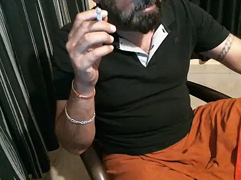 Snapshot of bigthickcockdad chatting on 12.22.25 bigthickcockdad online show from 12.22.25