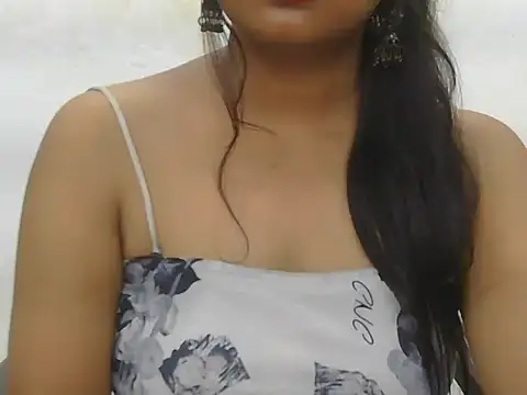 Snapshot of POOJA_199 chatting on 09.14.25 POOJA 199 online show from 09.14.25