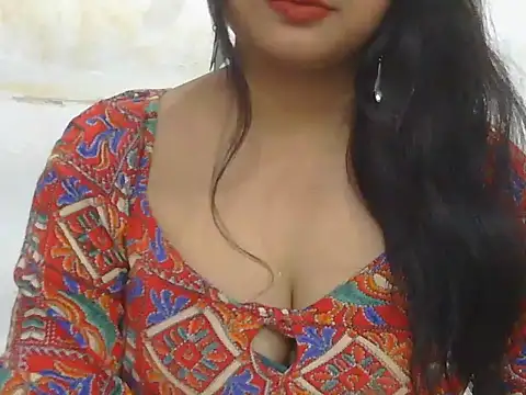 Snapshot of POOJA_199 chatting on 11.25.25 POOJA 199 online show from 11.25.25
