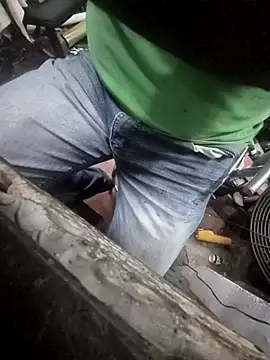 Snapshot of odilicia chatting on 10.27.25 odilicia online show from 10.27.25