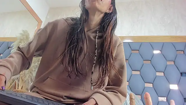 crystal sm online show from 03.27.26