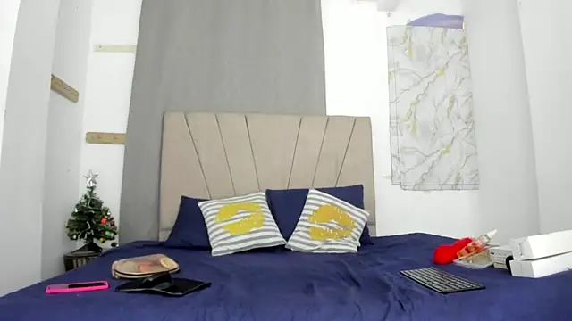 Lady miss    online show from 12.16.25