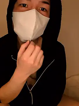 kqitooo online show from 03.18.26