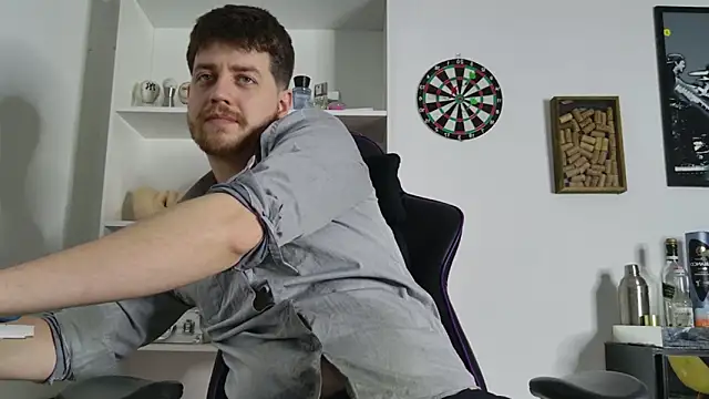 aaron nvk online show from 10.30.25