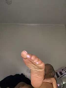 Sunflower Synns online show from 09.28.25