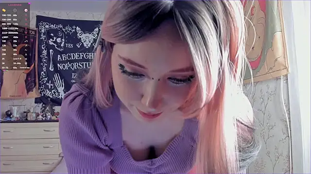 CutiePatoootie online show from 04.26.26