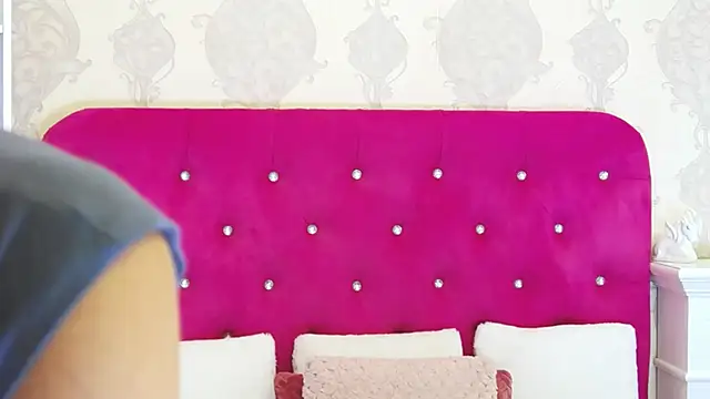 AlexisDevine online show from 09.18.25