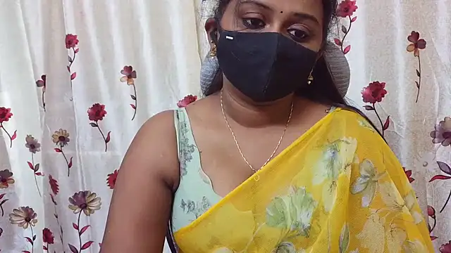 Snapshot of Pavani-Sexy chatting on 07.14.26 Pavani-Sexy online show from 07.14.26