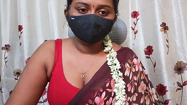 Snapshot of Pavani-Sexy chatting on 07.16.26 Pavani-Sexy online show from 07.16.26