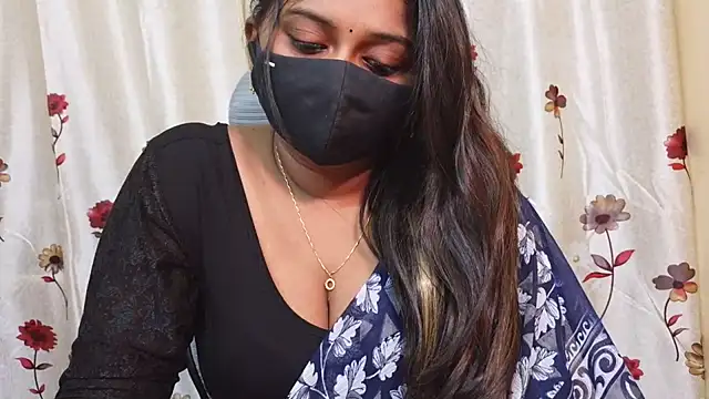 Snapshot of Pavani-Sexy chatting on 07.17.26 Pavani-Sexy online show from 07.17.26