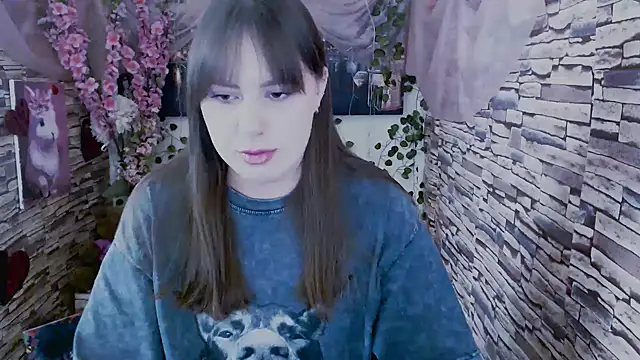 Amanda Bright  online show from 09.20.25