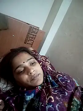 Snapshot of Trisha_71 chatting on 04.28.26 Trisha 71 online show from 04.28.26
