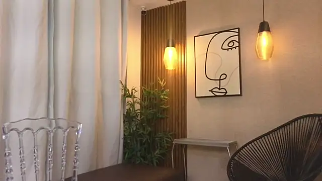 Snapshot of Lia_Mar_ chatting on 10.23.25 Lia Mar online show from 10.23.25