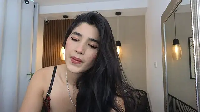 Snapshot of Lia_Mar_ chatting on 11.12.25 Lia Mar online show from 11.12.25