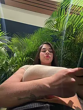 Snapshot of BellaLeclair chatting on 03.10.26 BellaLeclair online show from 03.10.26