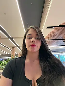 Snapshot of BellaLeclair chatting on 03.27.26 BellaLeclair online show from 03.27.26