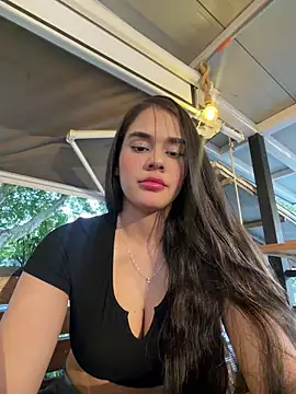 Snapshot of BellaLeclair chatting on 03.30.26 BellaLeclair online show from 03.30.26