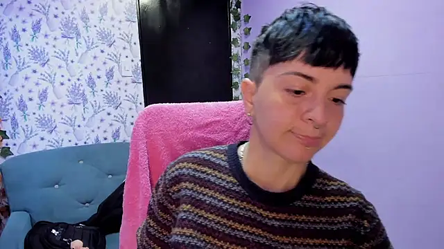  Hannah Hot online show from 09.30.25