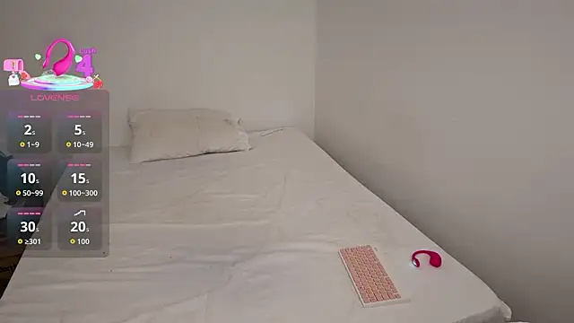 kayleesims  online show from 03.04.26