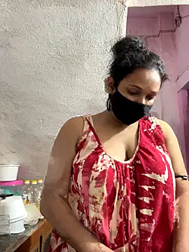 Snapshot of Priyajaanbaby chatting on 10.15.25 Priyajaanbaby online show from 10.15.25